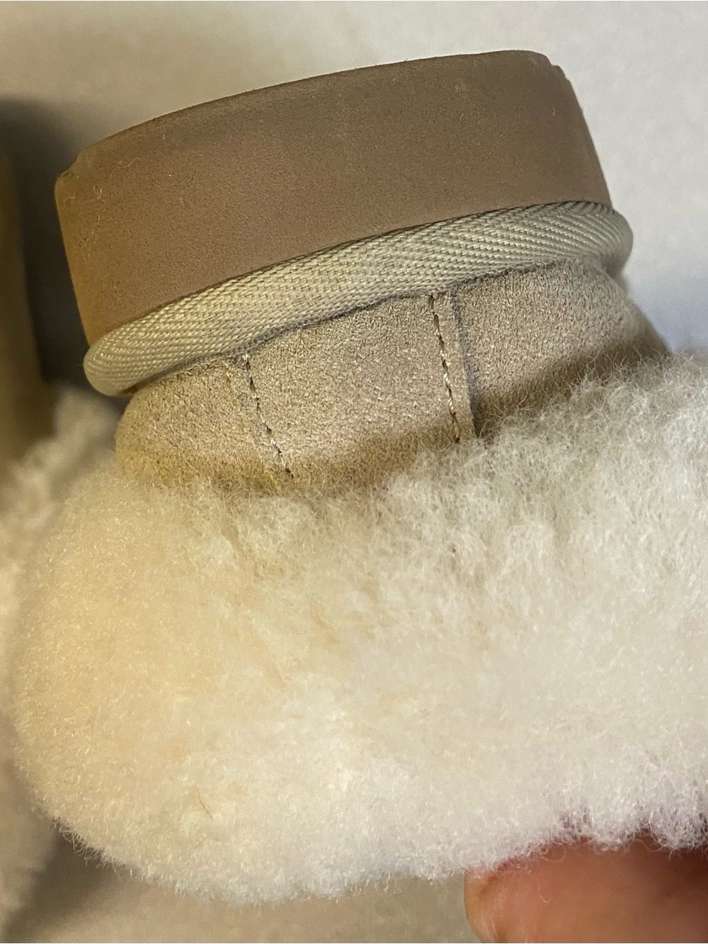 UGG Tazette genuine shearling collar slipper Womens size 8 - Picture 3 of 8